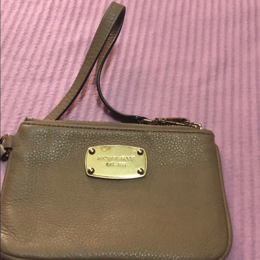 Michael Kors wristlet/wallet